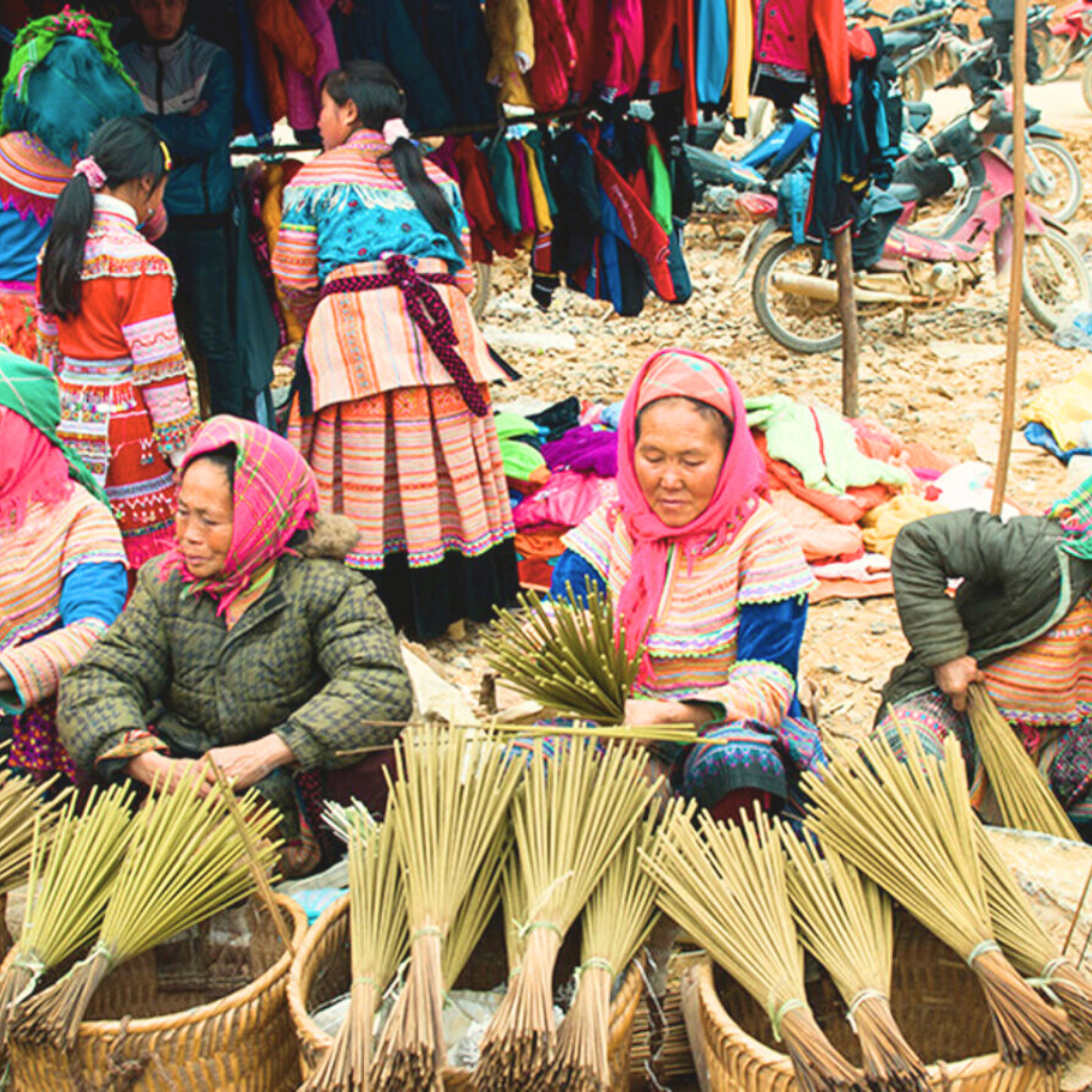 mercado local en Vietnam, Ha giang en Español
